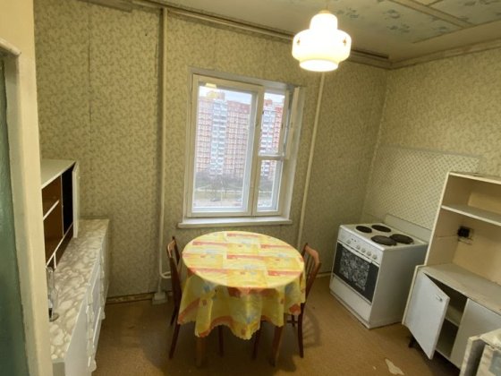 Продам однокомнатную квартиру АППС Троещина Червонои Калини Київ