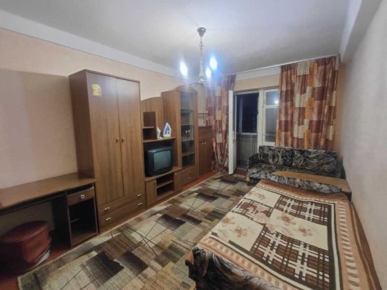 Продаж 1-кімнатної квартири біля метро Оболонь (1 хвилина пішки) Київ