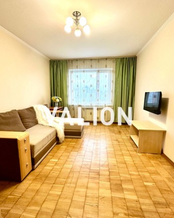 Без % 2к квартира, енергонезалежна,  біля метро Теремки вул. Глушкова - фото 1