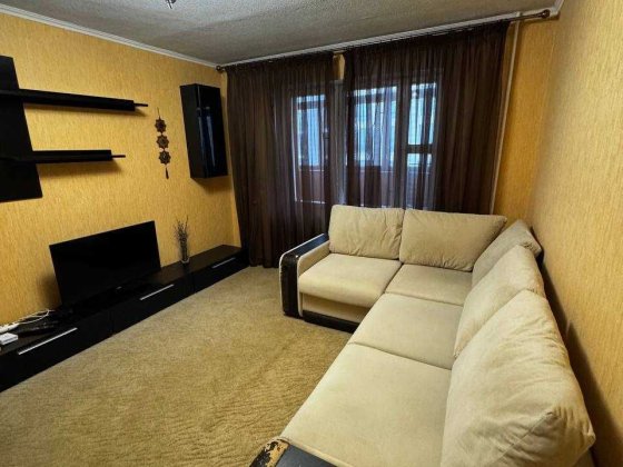 Світла 1-кімнатна квартира Деміївська 35 метро Деміївська Голосіївська Киев