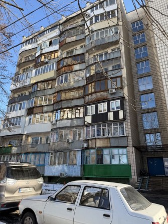 Вигідно! Продаж! На Печерську біля Ботанічного Саду  1-кім квартири - фото 1