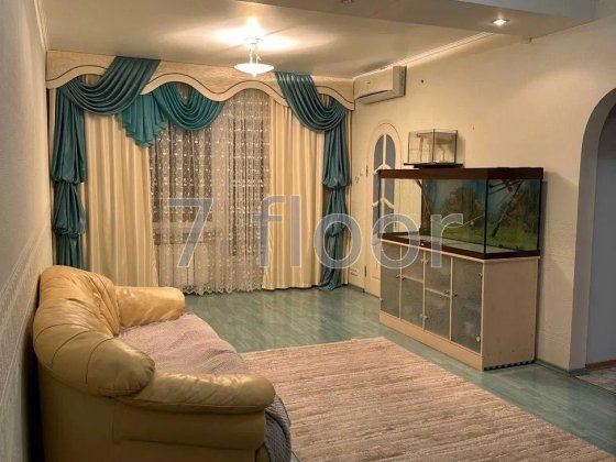 3 кімнатна квартира Троєщина Лаврухіна метро Почайна ТРЦ Район Київ