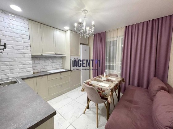 ЖК Навігатор. Продаж великої 1-кімн. квартири 52 кв.м,  Київ Киев