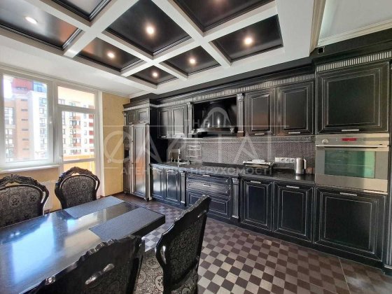 Продаж стильної квартири в ЖК Сонячна Брама Киев