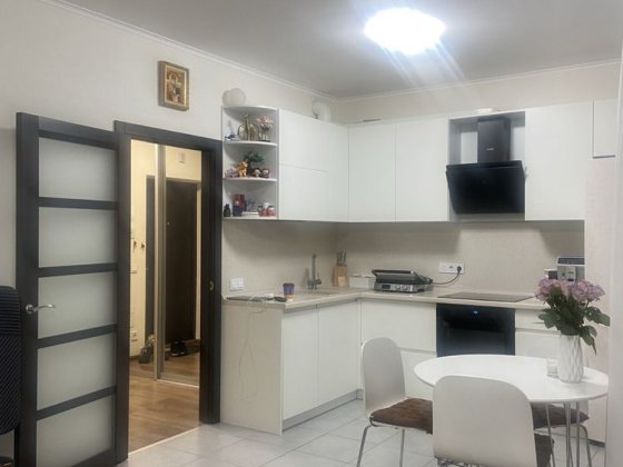 Продам гідну 2-х кімн.кв в новобудові ЖК  Міністерський,з ремонтом Киев