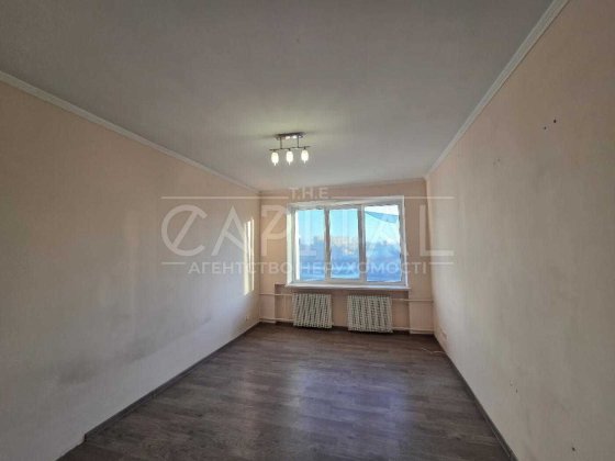 Продаж 4-кімнатної квартири на Печерську Киев