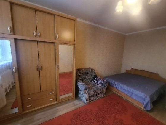 Продається 1 кімнатна, вул. Закревського 95в, Милославичі Київ