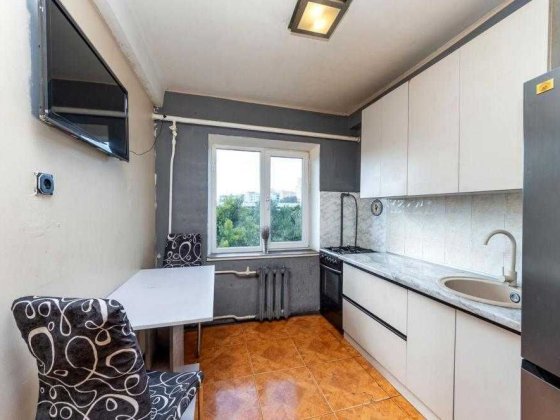 Васильківська вул., 47к1 3к 53 кв.м Киев