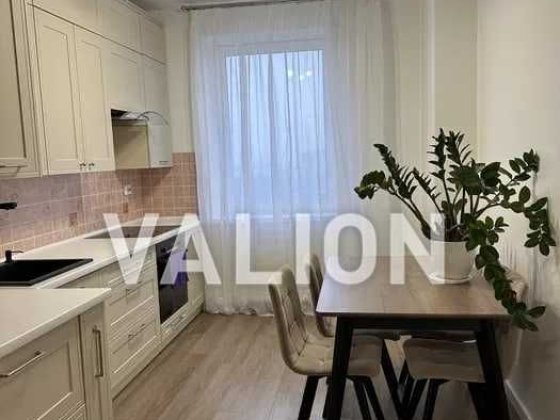 Продаж 3-кім. квартири з ремонтом, Дніпровська набережна, Осокорки Київ