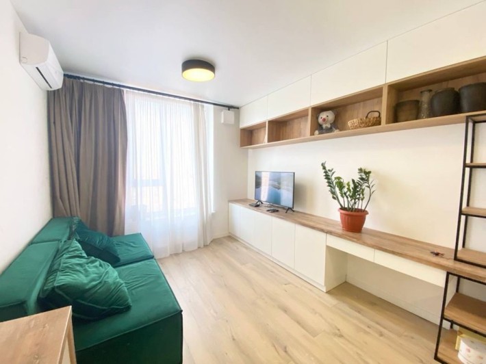 Продам квартиру (смарт) ЖК Комфорт таун, з ремонтом, 55000 - фото 1