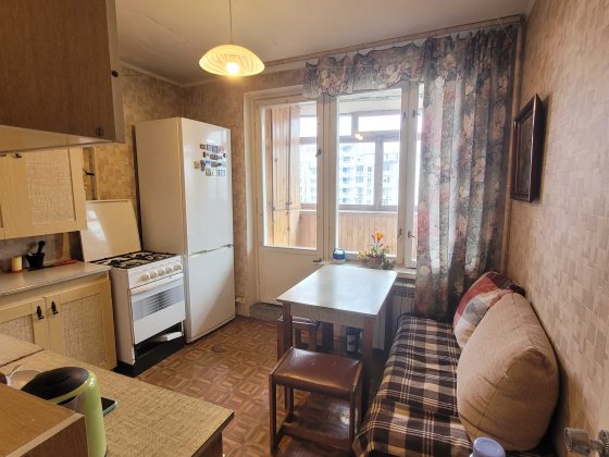 Продаж 2-кімнатна квартира вулиця Мілютенка №17Б Київ