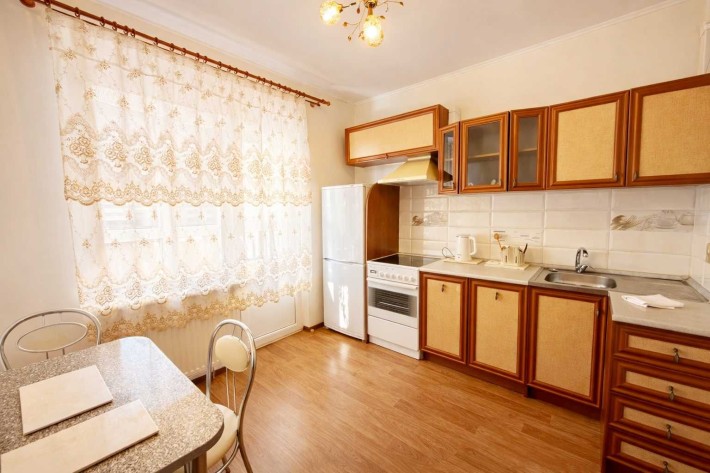 Продаж 1 кім квартири Позняки Русової 7 Дарницький біля озер - фото 1