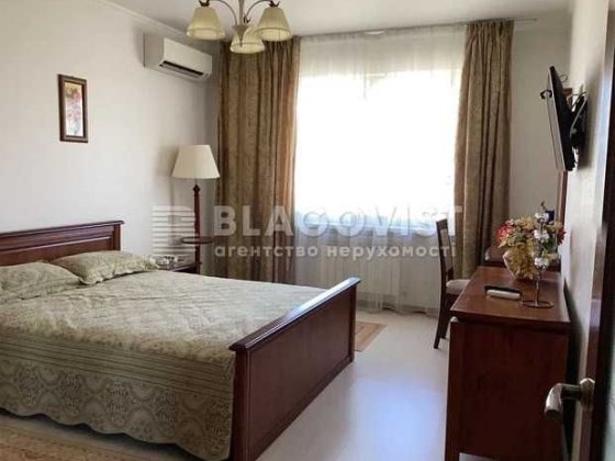 Краківська 13 А. Продаж 2 кімнатної квартири з ремонтом. Київ