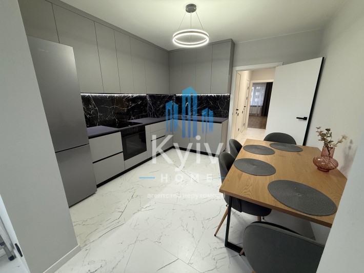 / Продам 3 кімнатну квартиру / 3 поверх 93,6м2 / ЖК Навігатор 2 - фото 1