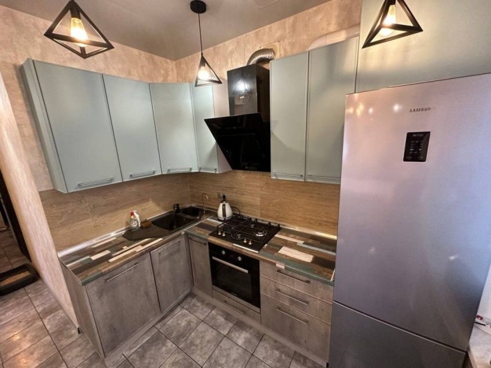 Сдам ЕВРОДВУШКУ Ул Еврейская 5 Сталинка Парк Шевченка ЦЕнтр - фото 1