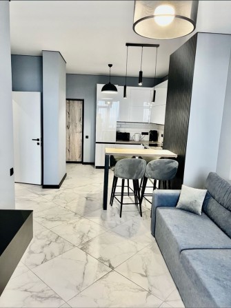 Сдам двухкомнатую квартиру  без отключения света - фото 1