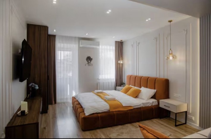 Оренда 2 кімнатної квартири .Площа Святого Теодора , дизайн.євроремонт - фото 1