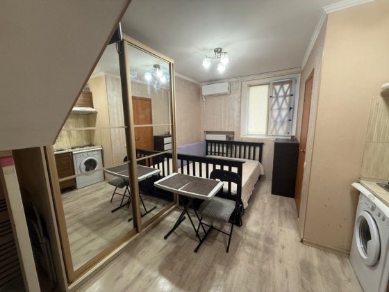 Здається кімната студія ,від власника Одесса