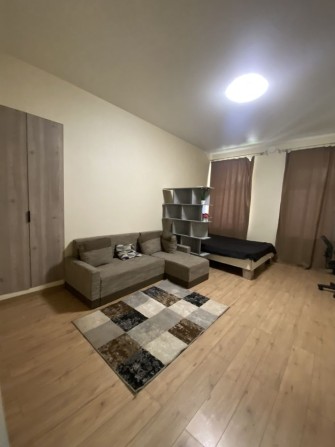 Сдам 1 ком квартиру в Центре города ул. Жуковского - фото 1