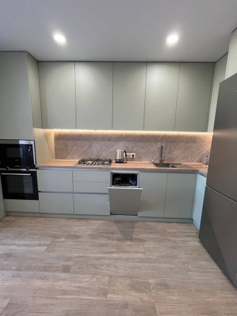 Оренда 1-кімнатної квартири в новобудові з кухнею-студією вул.Мікльоша - фото 1