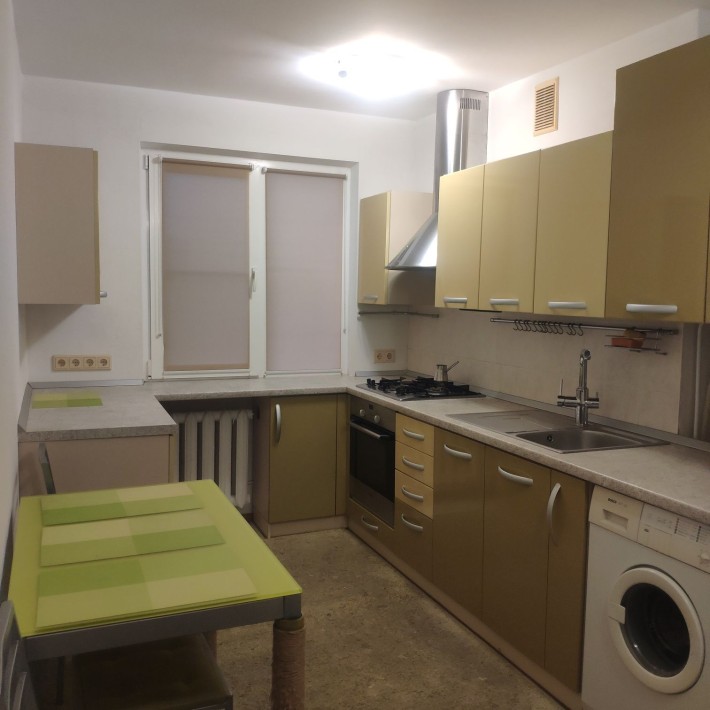 Сдам 4-х комнатную квартиру - фото 1