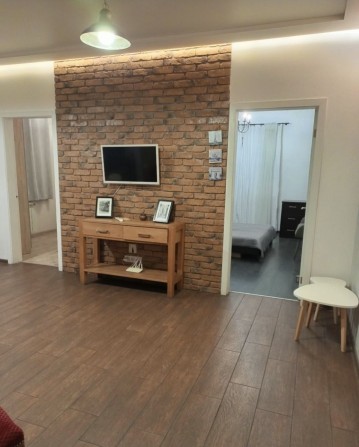 Аренда 2х Ком квартиру  Раздельная Центр  Балкон  Ул Нежинская 73 - фото 1