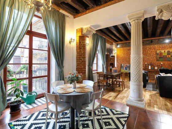 Оренда. 3 СПАЛЬНІ. Центр Львова. Дизайнерський ремонт. Дворівнева. Львов