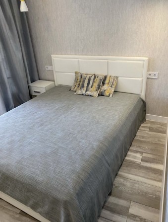 Аренда квартиры / С ТЕРРАСОЙ /32 жемчужина / Каманина Аркадия Одеса / - фото 1