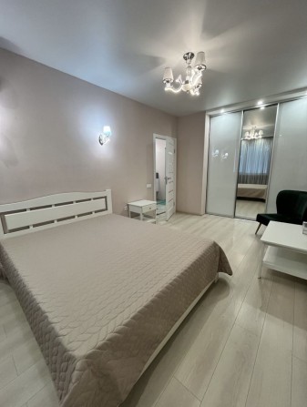 Кадор  Сахарова Новая 1 Комн - фото 1