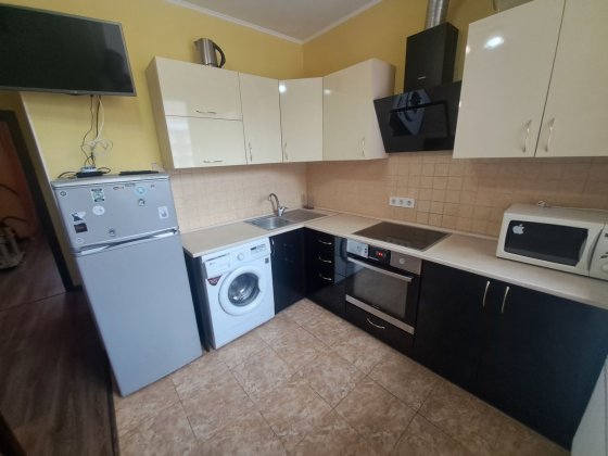 Сдам Небесной Сотни /Левитана 1но комнатную квартиру Одеса