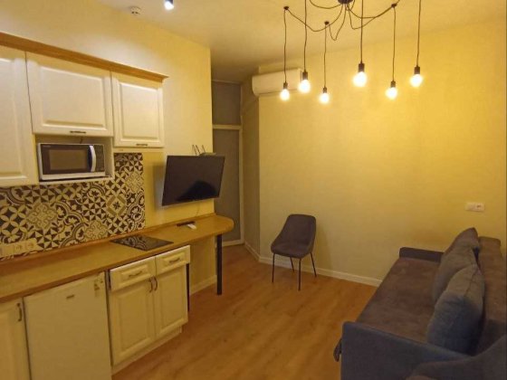 Реальная Сдам классную 1к гостинку в центре. 4 этаж Харків