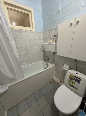 Сдам 1к.квартиру на ХТЗ район 25 больницы,улица Генерала Момонта,17 - фото 1