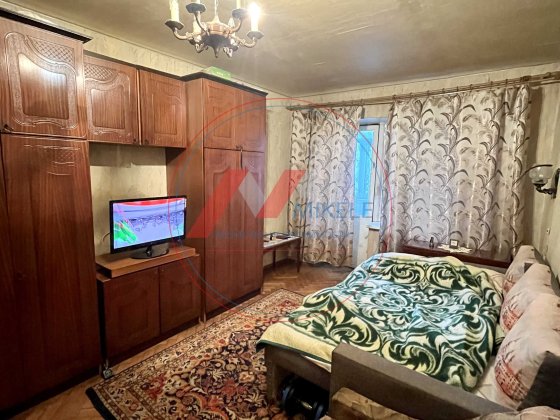 Без % Продаж 3к, 2 поверх, 57м2 Будівельників 12, метро Дарниця 10хв Київ