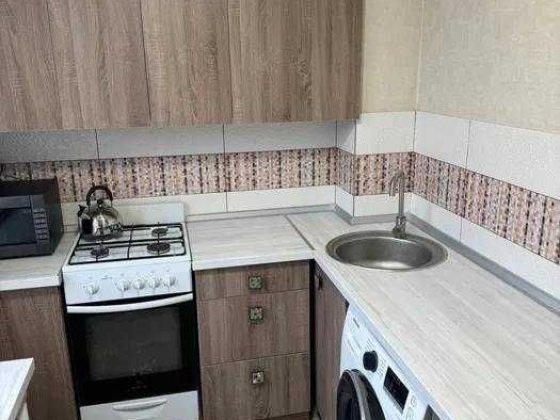 Затишна 1-кімнатна квартира Русанівка, Ентузиастів 5 Київ