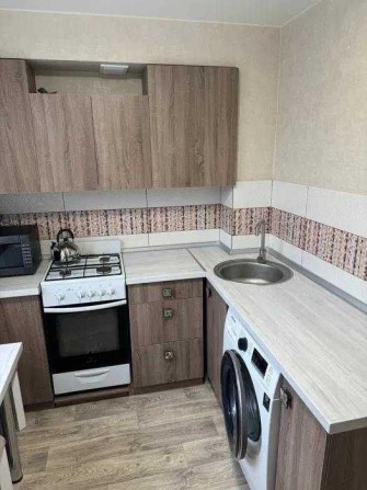 Затишна 1-кімнатна квартира Русанівка, Ентузиастів 5 - фото 1