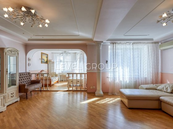 Продам 3к квартиру. 151 м2 проспект героїв Сталінграда 24а (Івасюка) Київ