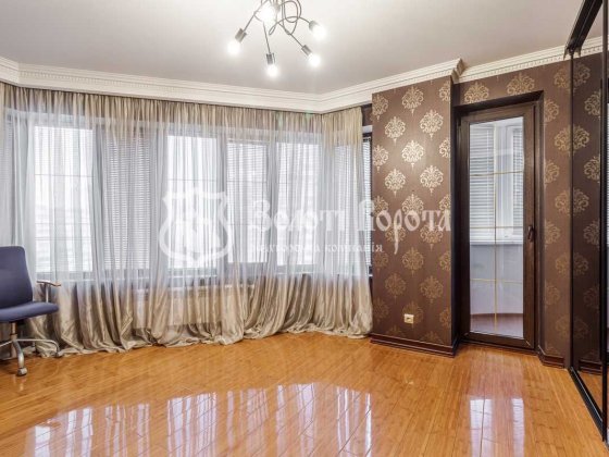 Квартира, 4к. Євроремонт. вул. Мішуги, 2, Осокорки, Дарницький район Київ