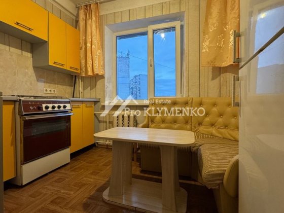 30 кв.м, вул.Малишка Андрія, ст.М «Дарниця» 5 хв Київ