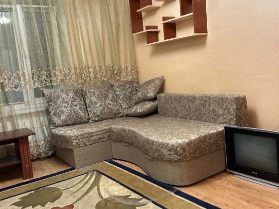 Продаж 1 -к квартири ,Харьківське шосе,170 Киев