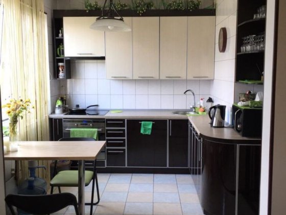 Затишна 3-кімнатна квартира 78 м² вул. Вікентія Беретті 10 Киев