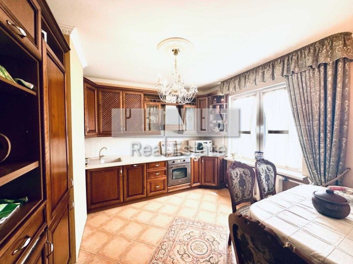 Продаж 2к 75м2 Ахматової 28 Осокорки Дарницький - фото 1