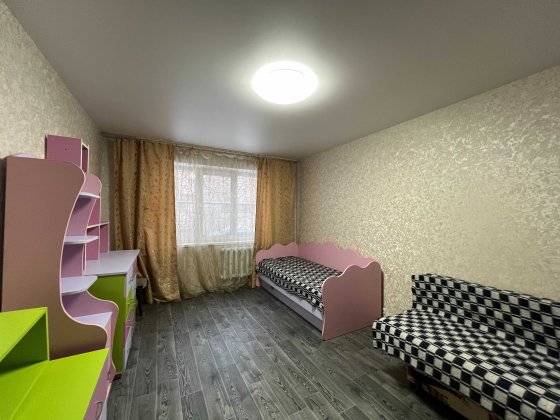 Оболонь, 3-кімн квартира 64м2 під ремонт, Героїв Дніпра 40а Киев