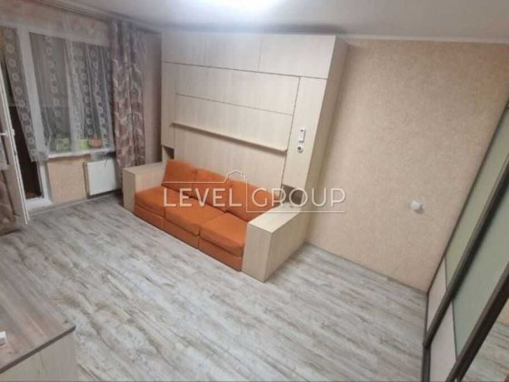 Продажа 3-х комнатная 95м2 4єтаж пр. Науки 55а Ракетна Моторний Киев