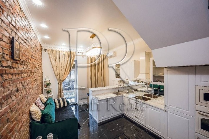 Продаж 3 кімн.  Смотрицького 16Б. Рейгана. ТРЦ Район. Село Троєщина - фото 1