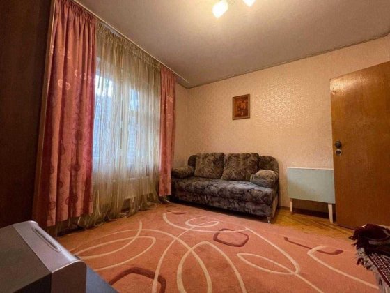 ОБМІН ! 4 окремі кімнати по вул  Олександри Екстер 12 ! Низький поверх Киев