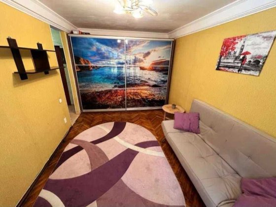 Продам 1-кімн. квартиру, Деснянський р-н., Мілютенка вул. 24 Київ