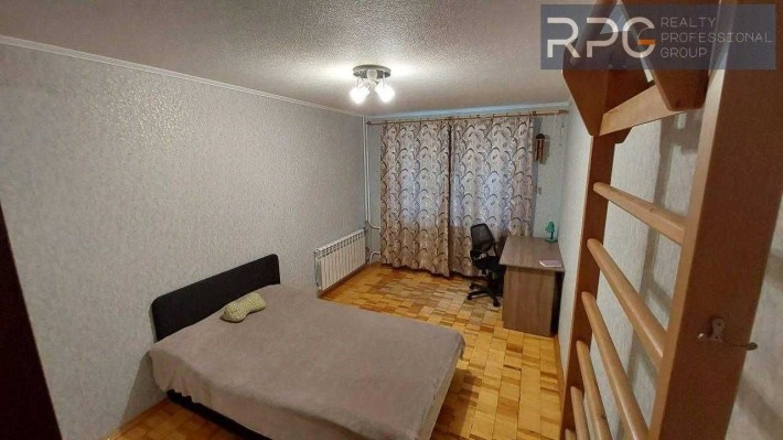 Продам 3-кімнатну квартиру вул. Героїв Маріуполя, 3 . - фото 1