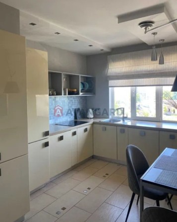 Простора 5к квартира біля метро Теремки - фото 1