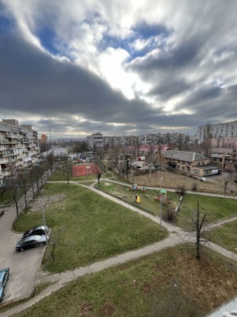 Продам двокімнатну квартиру на Березняках - фото 1