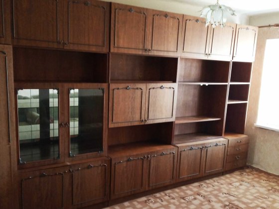 Продам 2 кімн. квар, м. Чернігівська, Лісовий масив, вул. Мілютенка 9а Київ